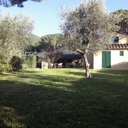 2 Via Degli Olivi * Procchio (Isola d'Elba)